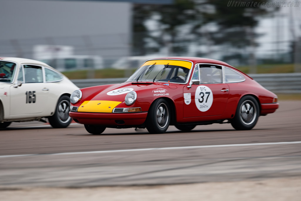 Lire la suite à propos de l’article Porsche 2L Cup